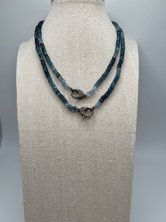 Aquamarine necklace with Diamond clasp