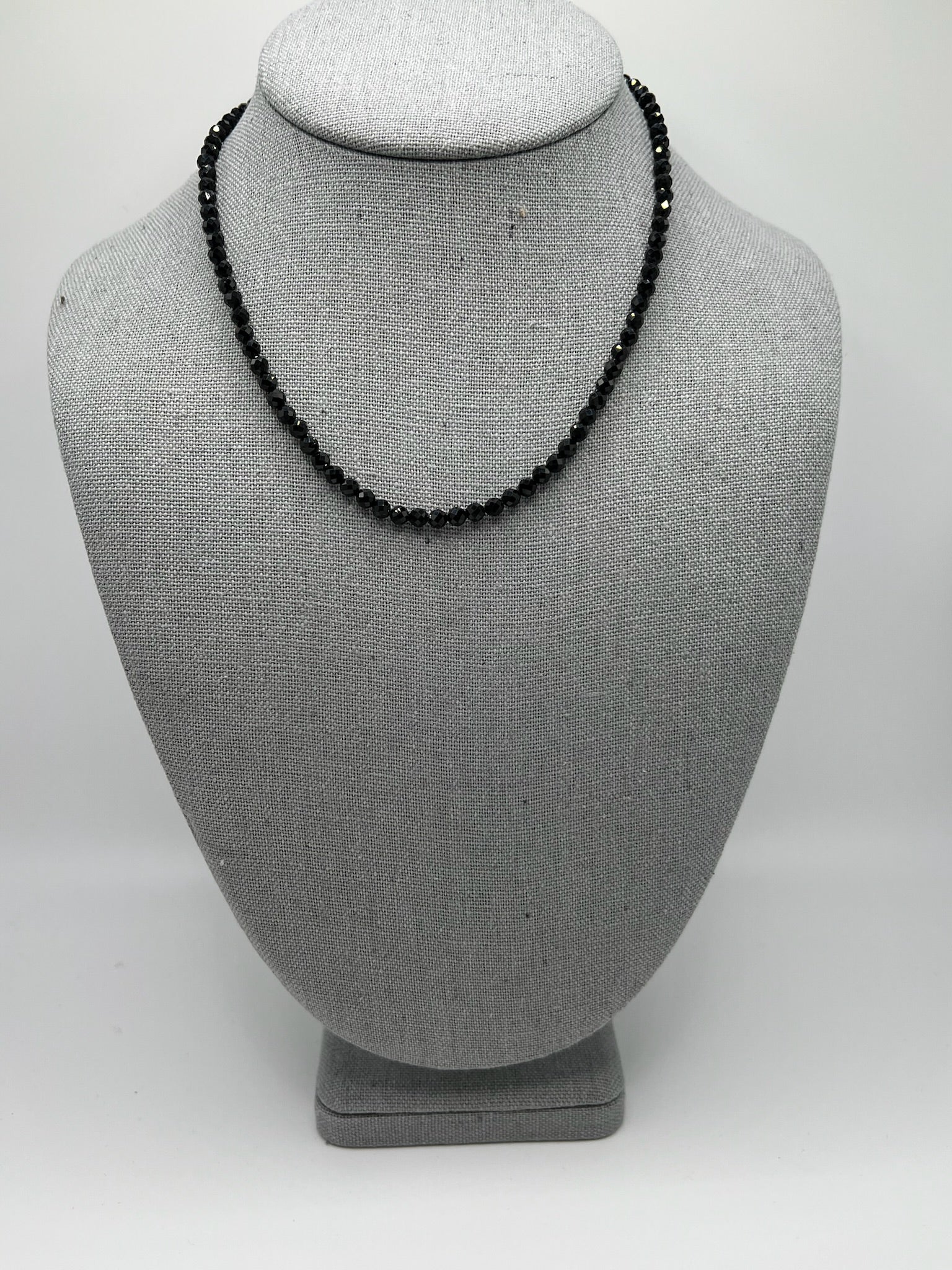Black spinelle single with gold filled clasp