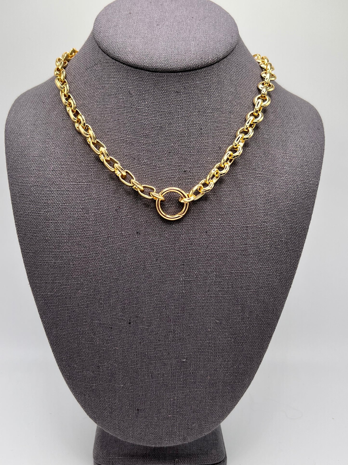 Heavy chain, spring clasp